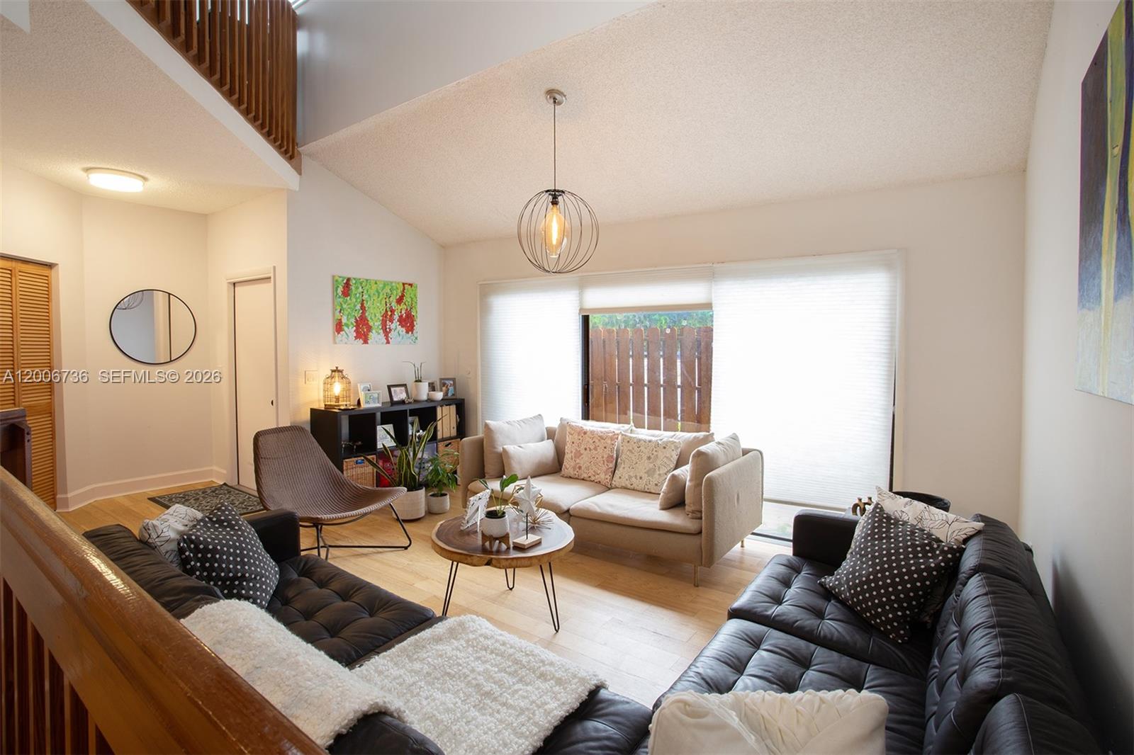 PINE ISLAND LAKES TOWNHOM - Residential