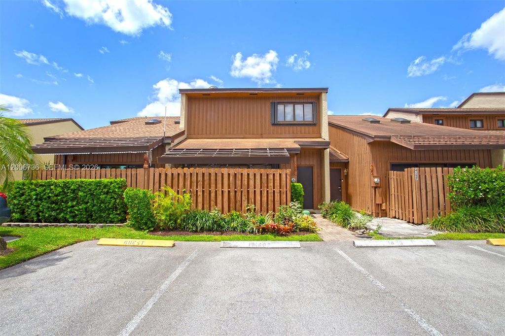 Photo of 4159 SW 87th Ter, Davie, FL 33328 (MLS # A12006736)