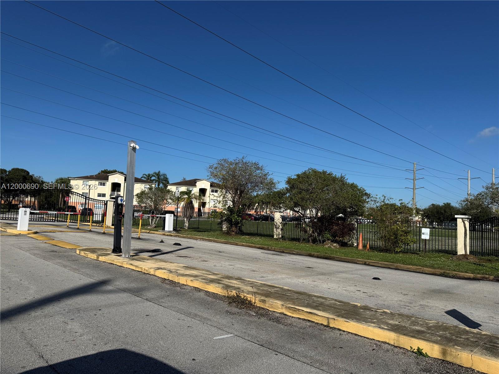 LAKEWOOD AT EMERALD HILLS - Residential