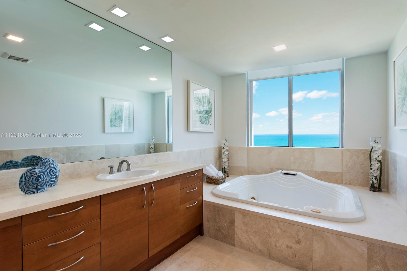 THE BATH CLUB - Residential