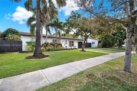9312 SW 182nd St Palmetto Bay FL 33157