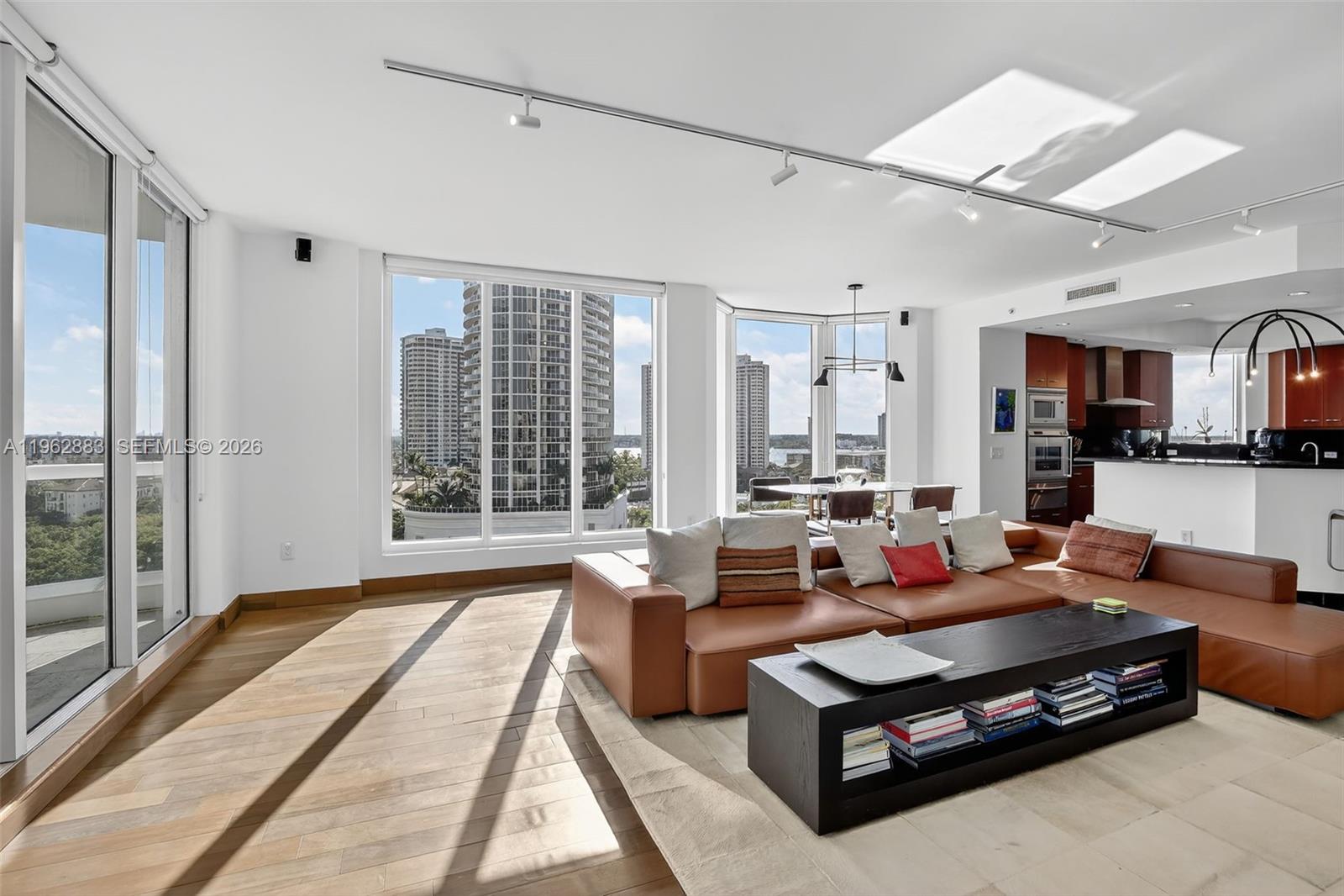 6000 Island Blvd 1208