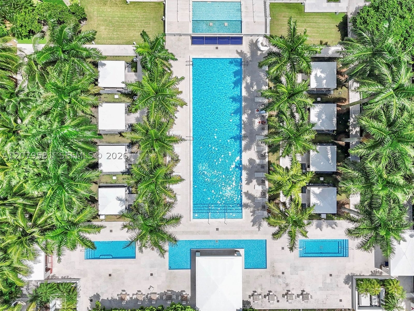 2627 S Bayshore Dr 2106