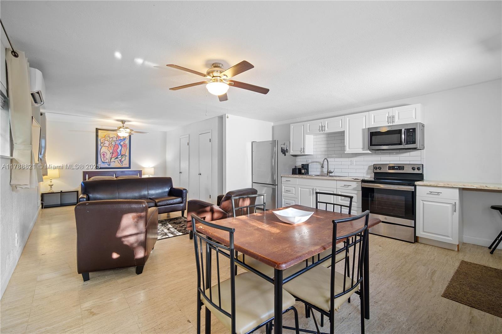 1181 Ne 160th St, North Miami Beach, Miami-Dade County, Florida - 1 Bathrooms - 