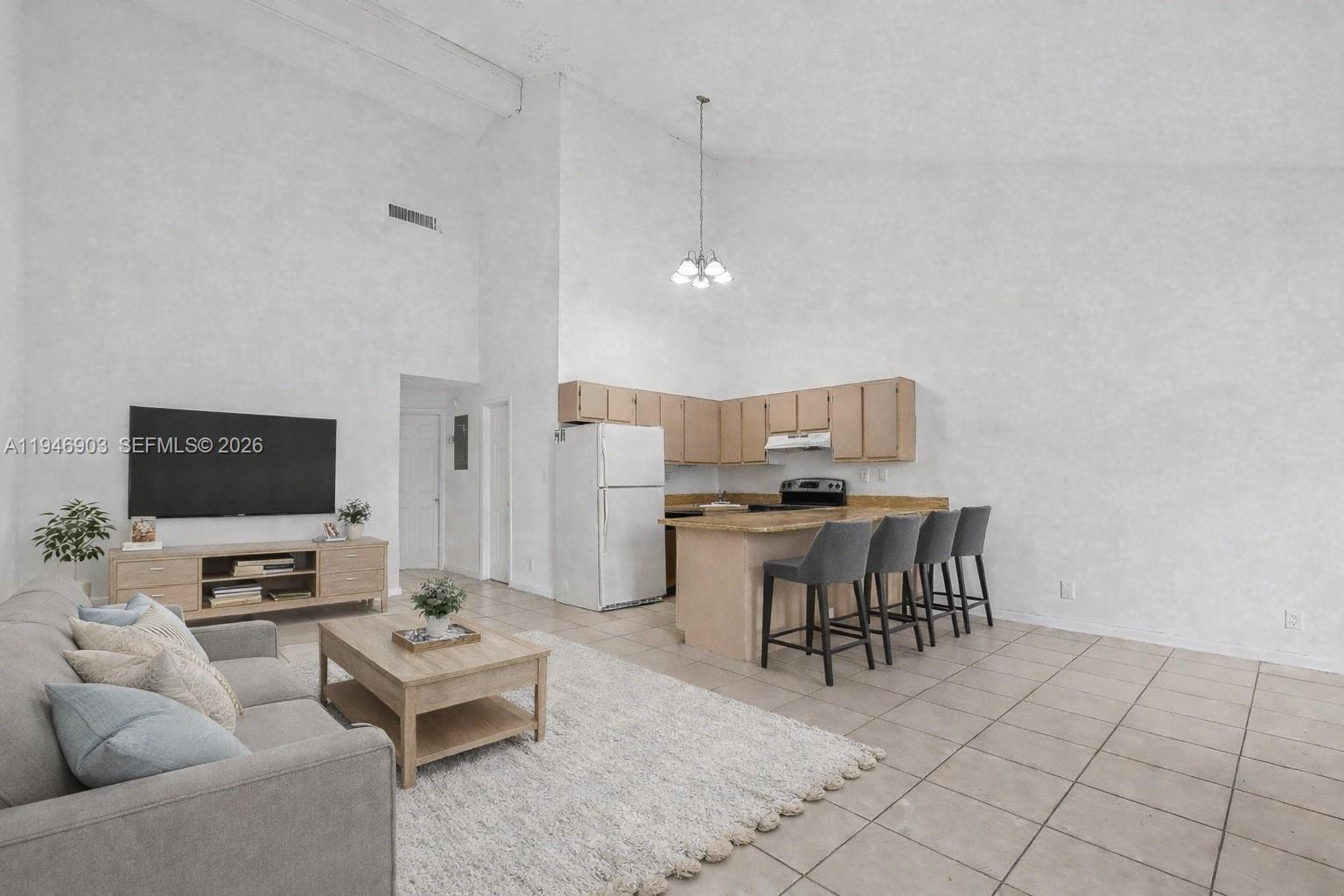 ORCHARD LAKE TOWN HOUSES - Residential