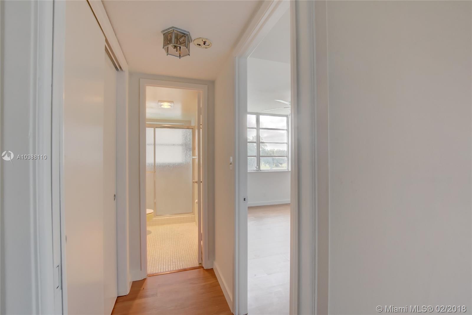 PALM-AIRE COUNTRY CLUB CO - Residential