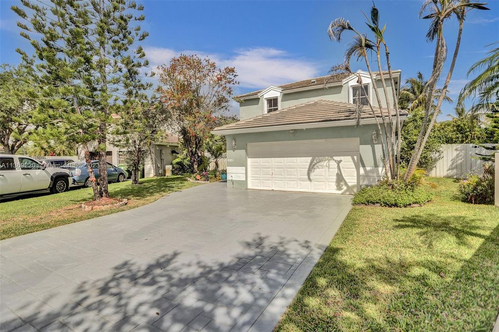 Photo of 19299 NW 22nd St, Pembroke Pines, FL 33029 (MLS # A11369220)