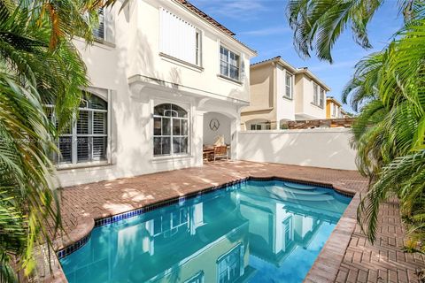 3232 NE 212th Ter Aventura FL 33180