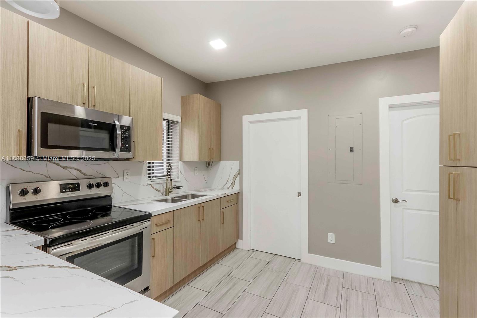 FLORAL PK 1ST AMD - Residential