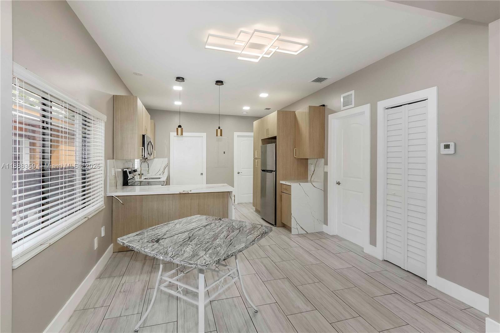 FLORAL PK 1ST AMD - Residential