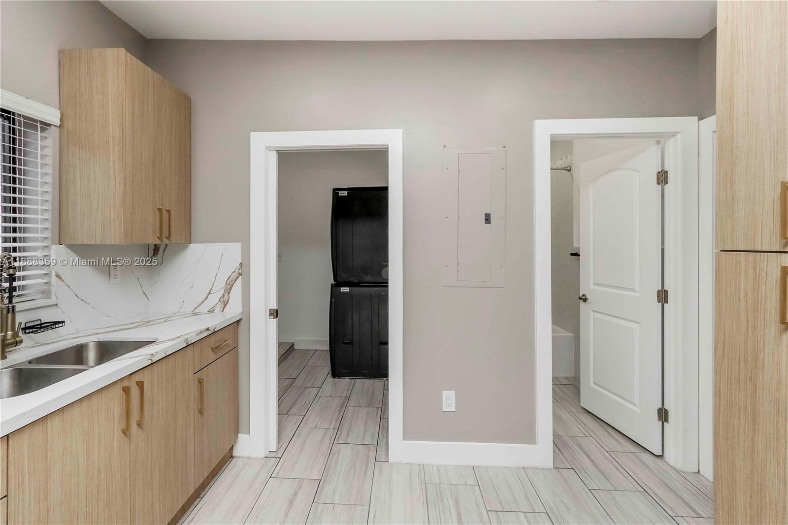 FLORAL PK 1ST AMD - Residential