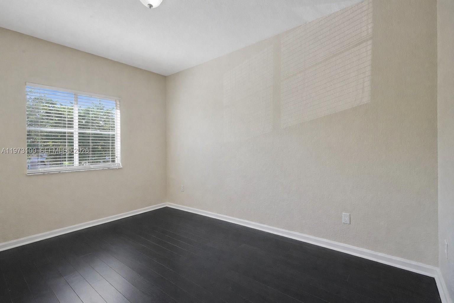 WOODLANDS VILLAS - Residential