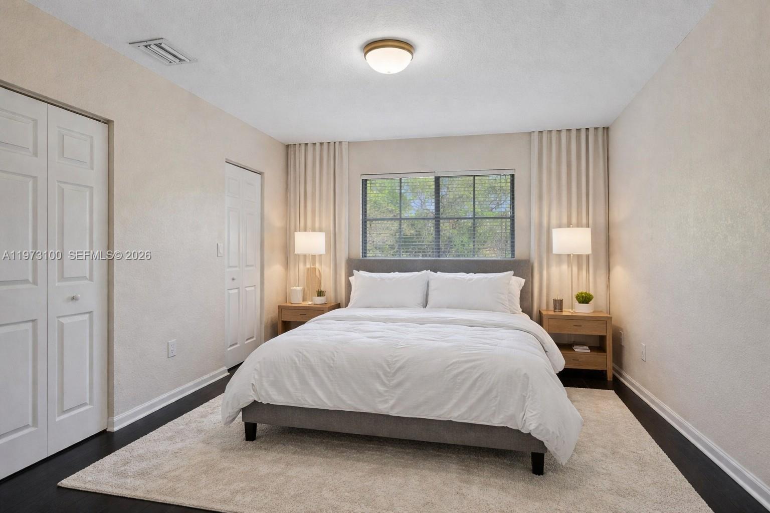 WOODLANDS VILLAS - Residential