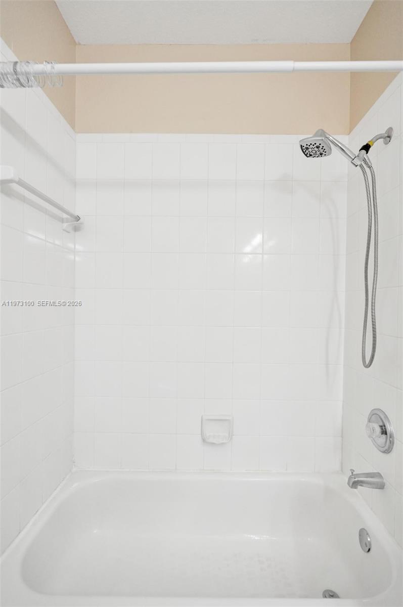 WOODLANDS VILLAS - Residential