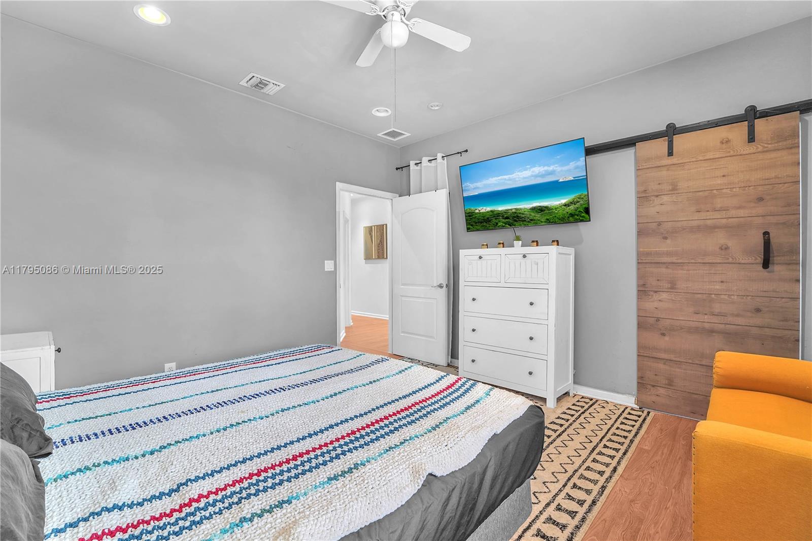 TUSCAN VIEW CONDOMINIUM - Residential