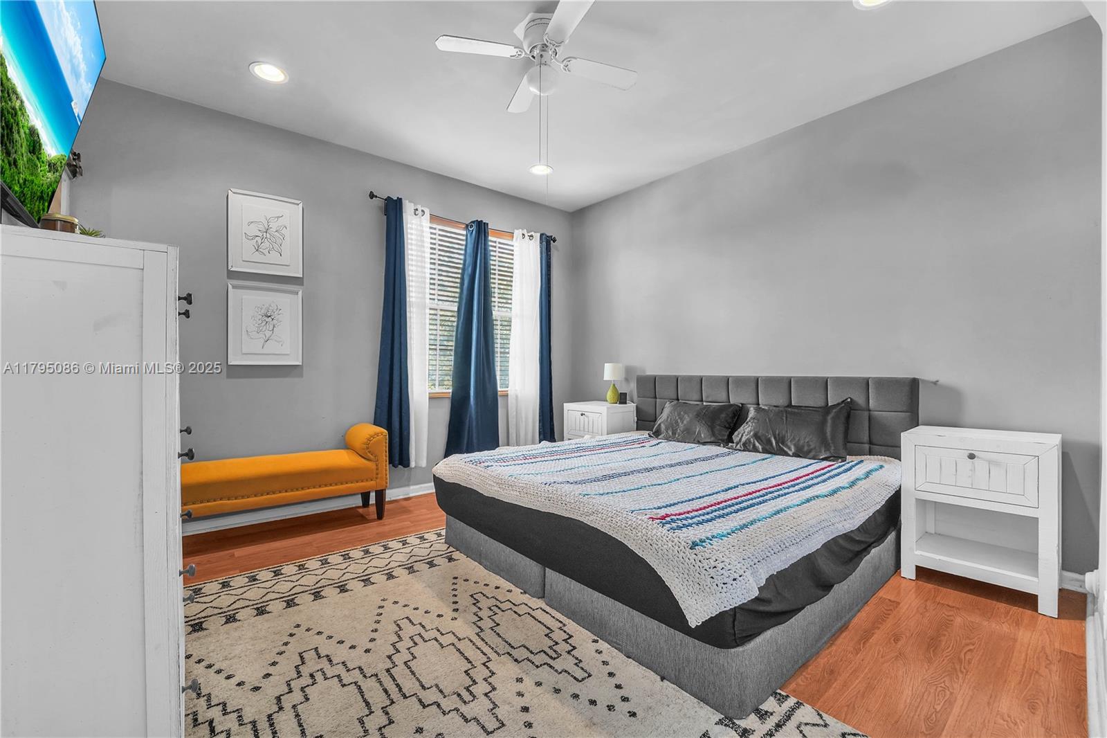 TUSCAN VIEW CONDOMINIUM - Residential