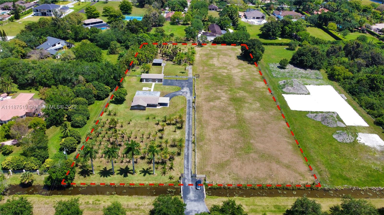 SUNSHINE RANCHES - Residential