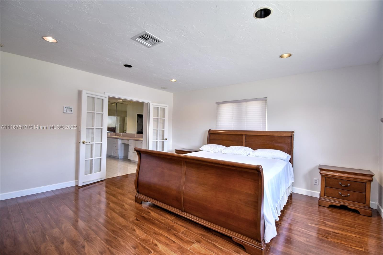 SUNSHINE RANCHES - Residential