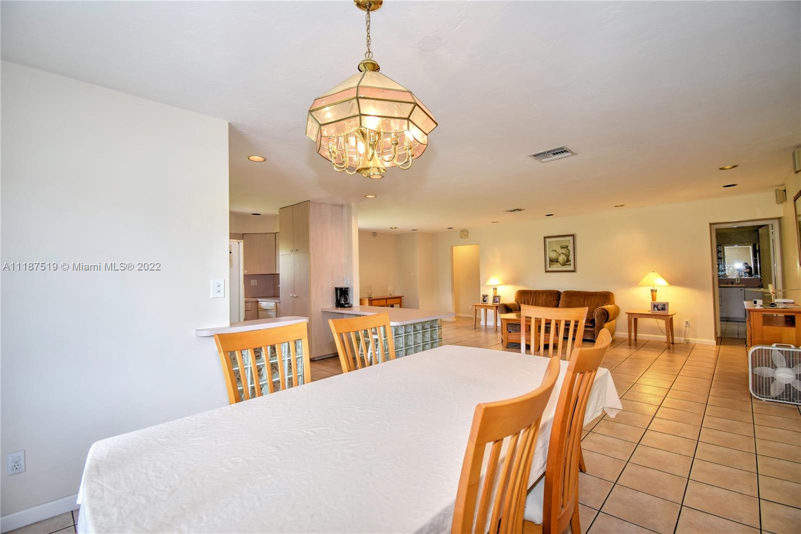 SUNSHINE RANCHES - Residential