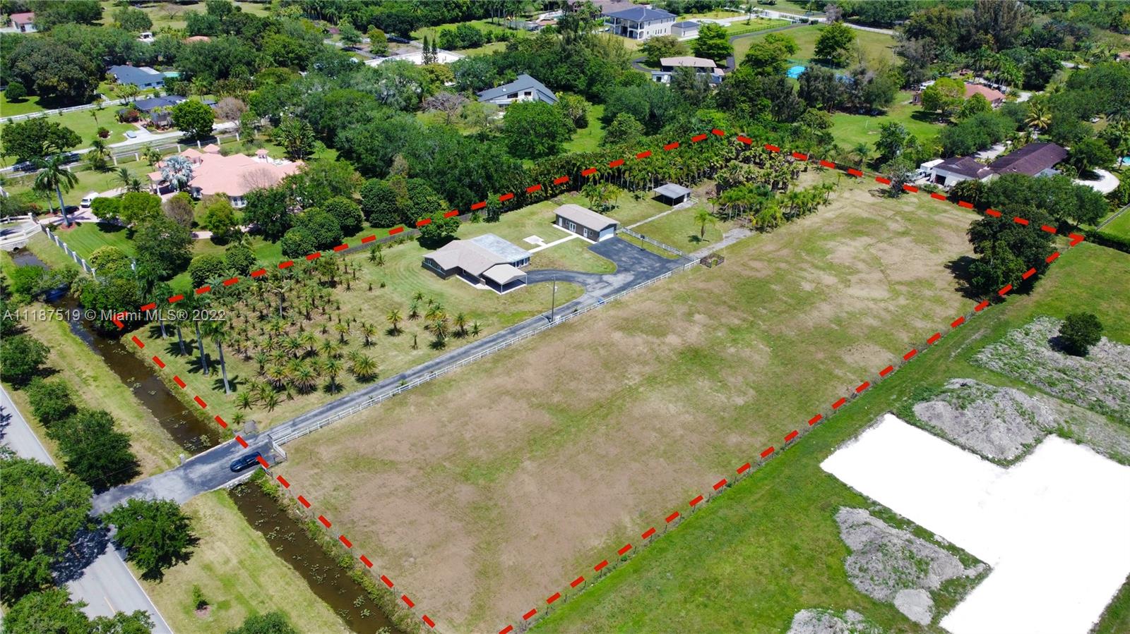 SUNSHINE RANCHES - Residential