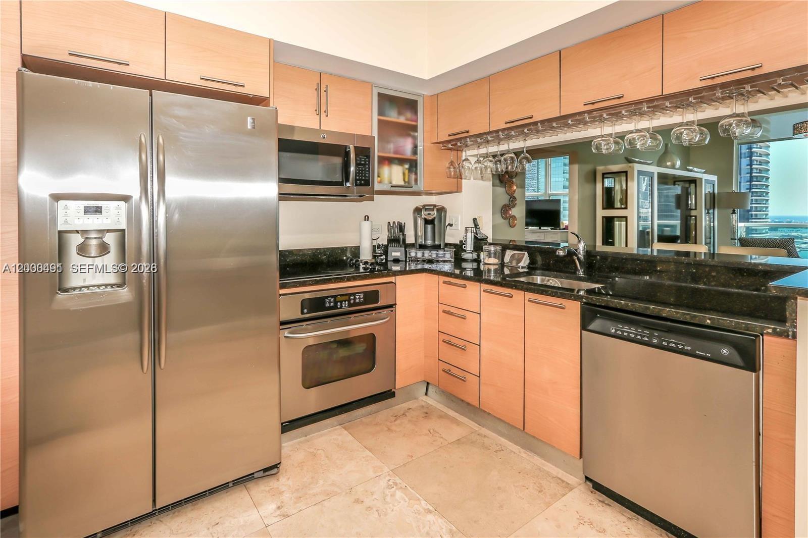 BRICKELL ON THE RIVER N T - Residential