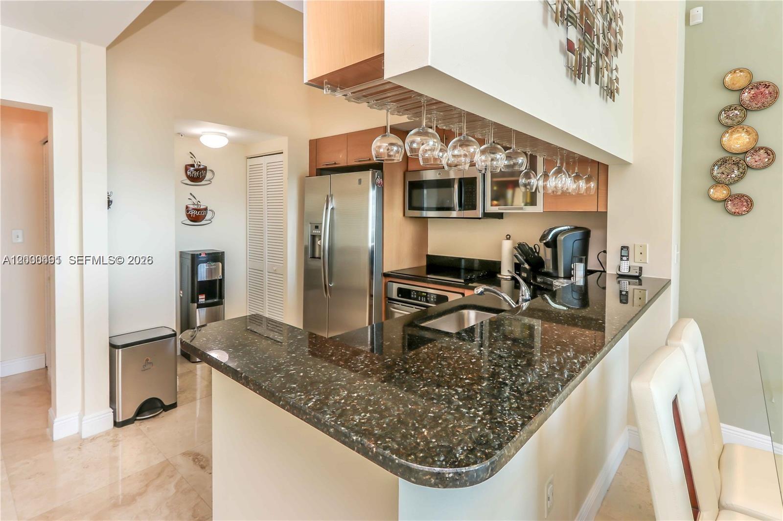 BRICKELL ON THE RIVER N T - Residential