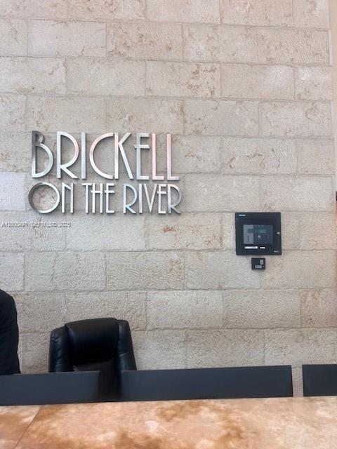 BRICKELL ON THE RIVER N T - Residential