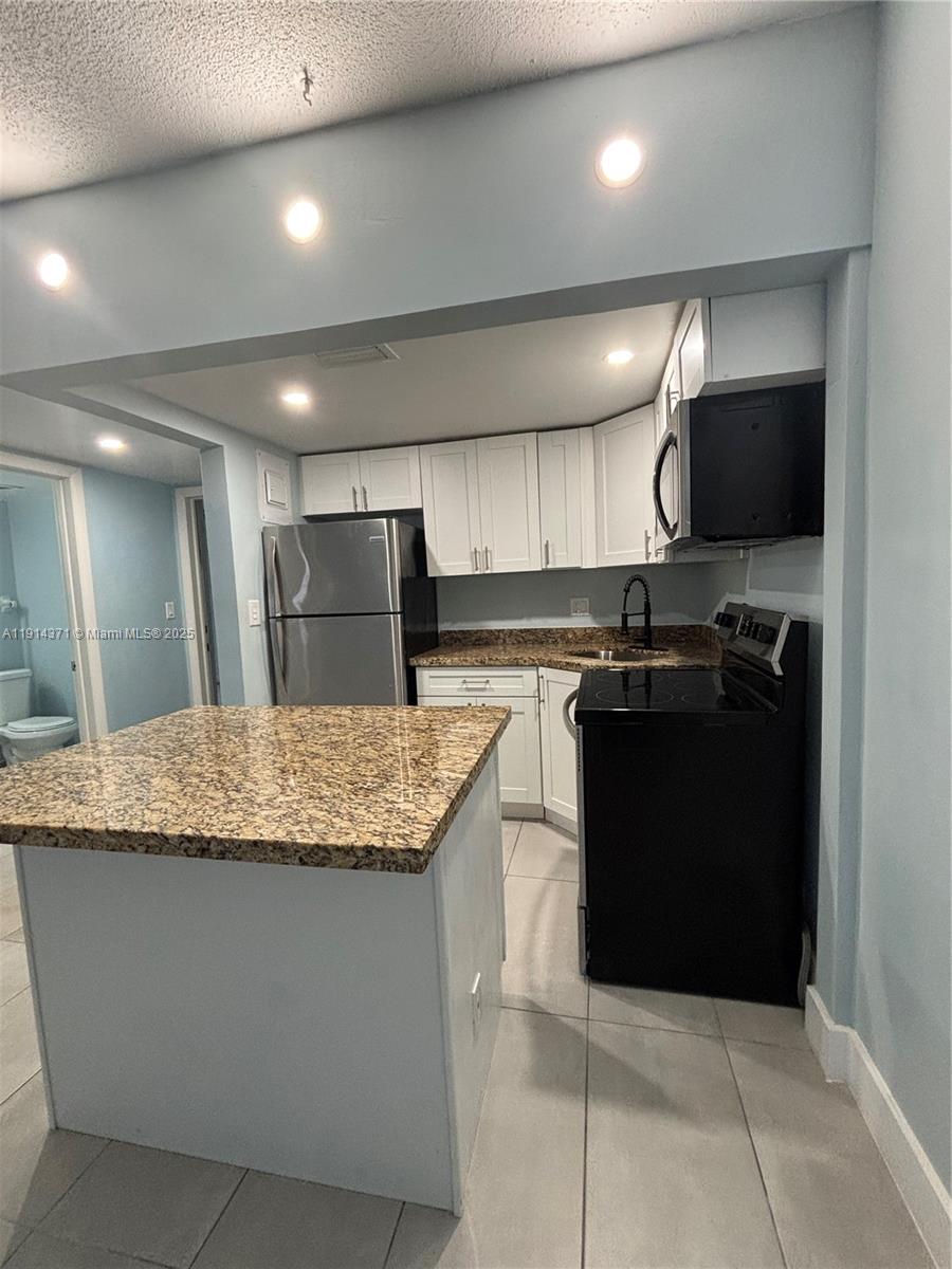 GEORGEN ARMS INC CONDO - Residential Lease