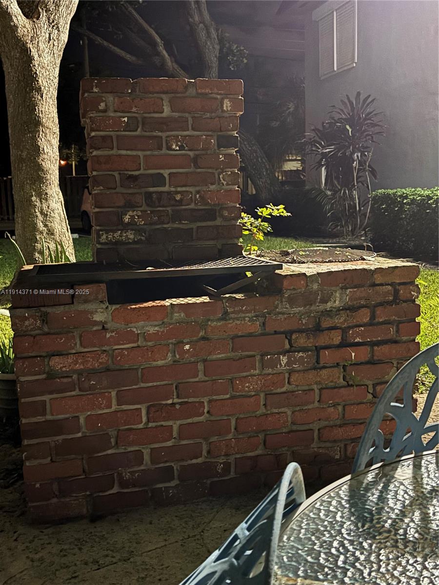 GEORGEN ARMS INC CONDO - Residential Lease