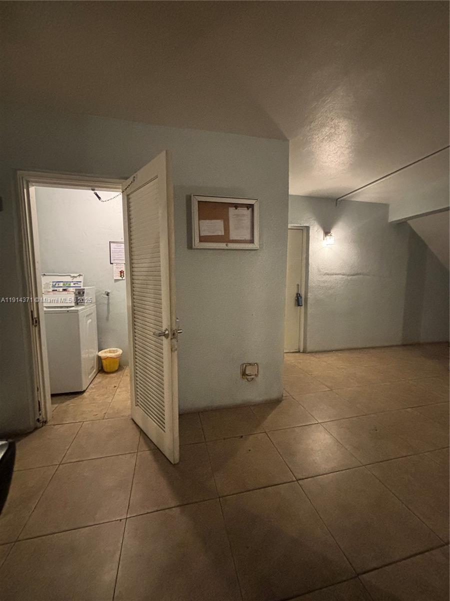 GEORGEN ARMS INC CONDO - Residential Lease