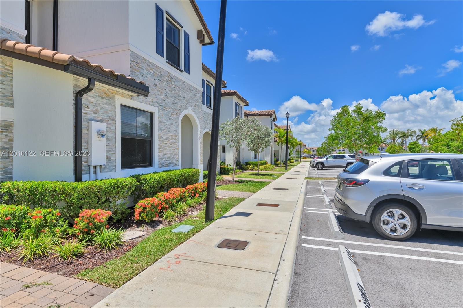 SILVER PALM RESIDENTIAL H - Residential