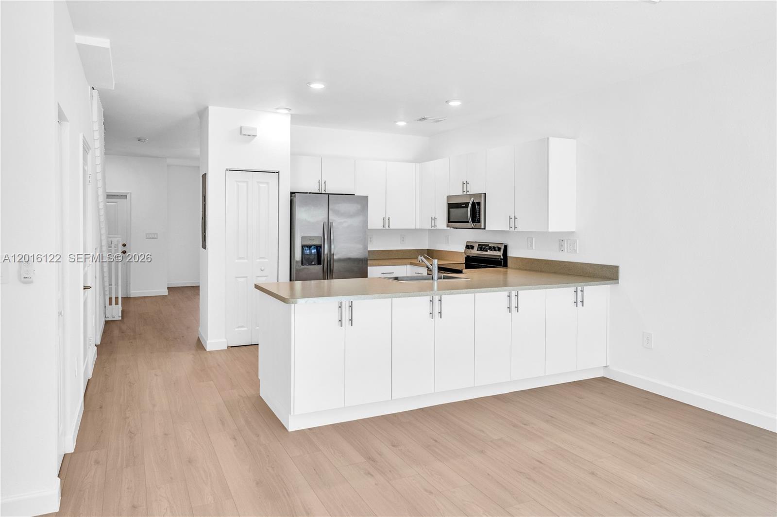 SILVER PALM RESIDENTIAL H - Residential