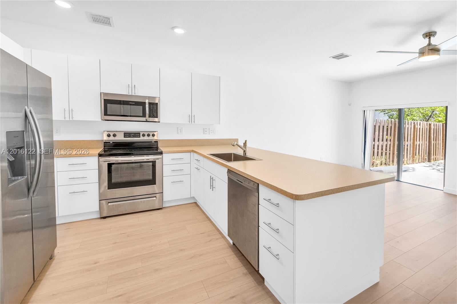 SILVER PALM RESIDENTIAL H - Residential