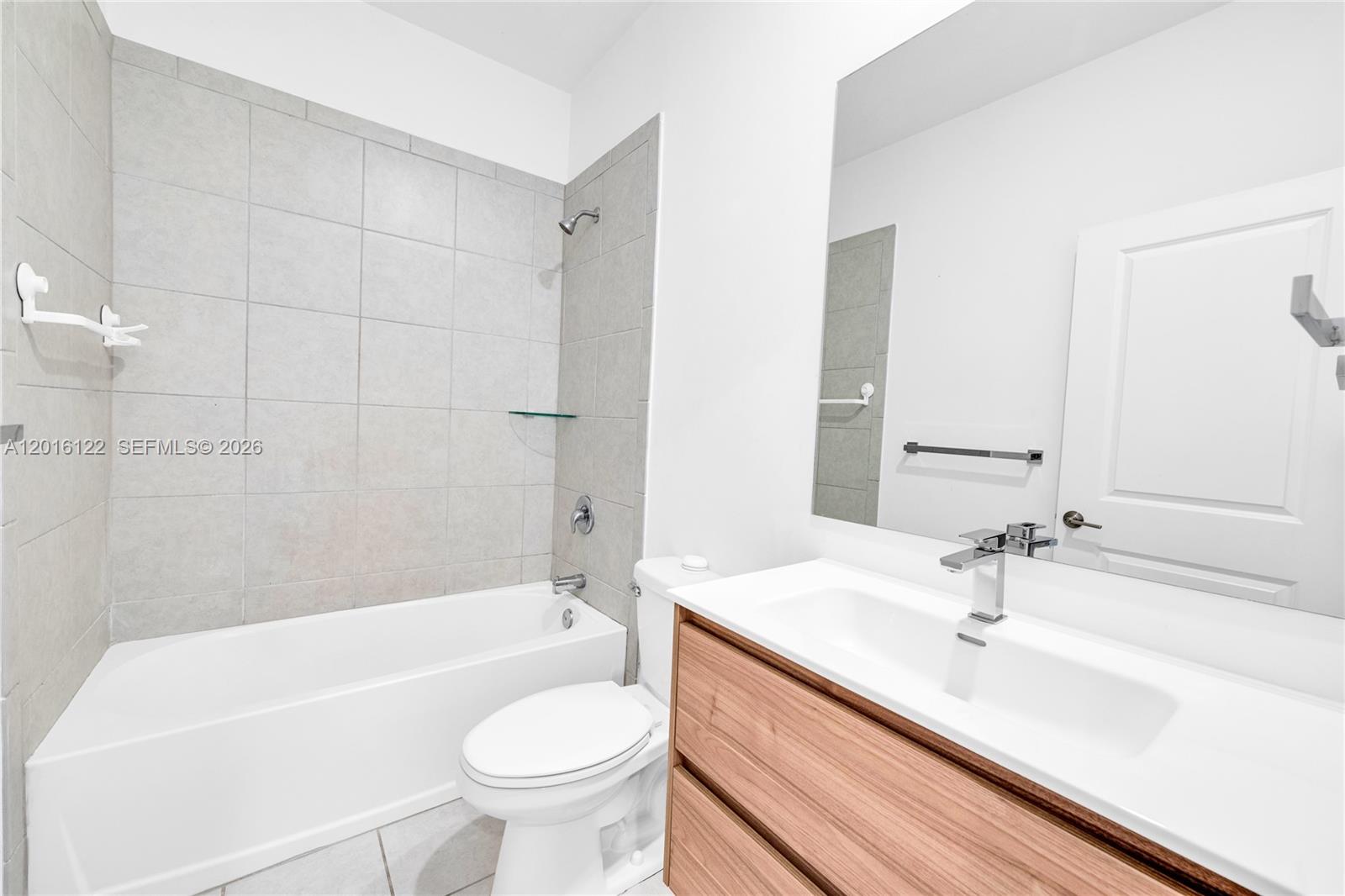 SILVER PALM RESIDENTIAL H - Residential