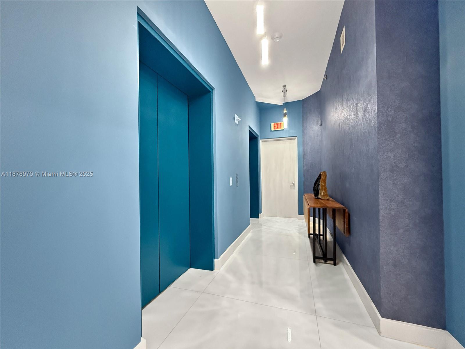 PARAMOUNT BAY CONDO - Residential