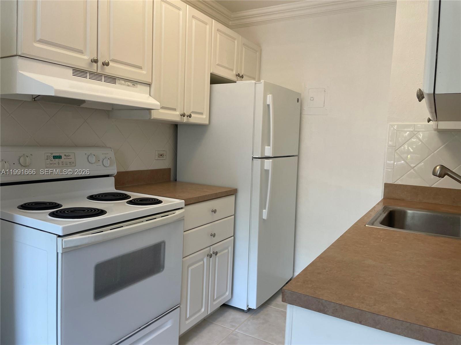 SEA BREEZE II CONDO - Residential