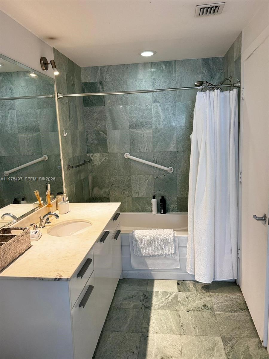 1050 Brickell Ave 2908