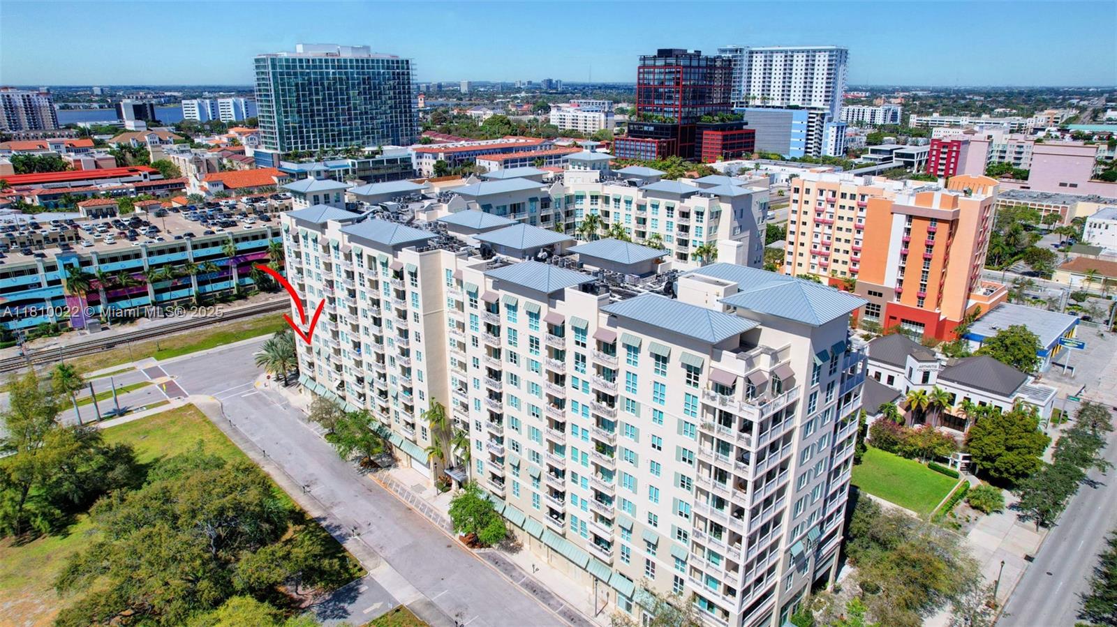 CITY PALMS CONDO - Residential Lease