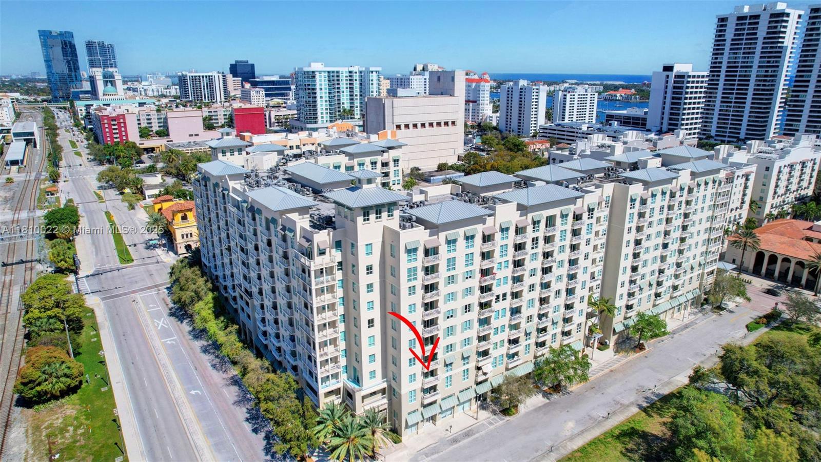 CITY PALMS CONDO - Residential Lease