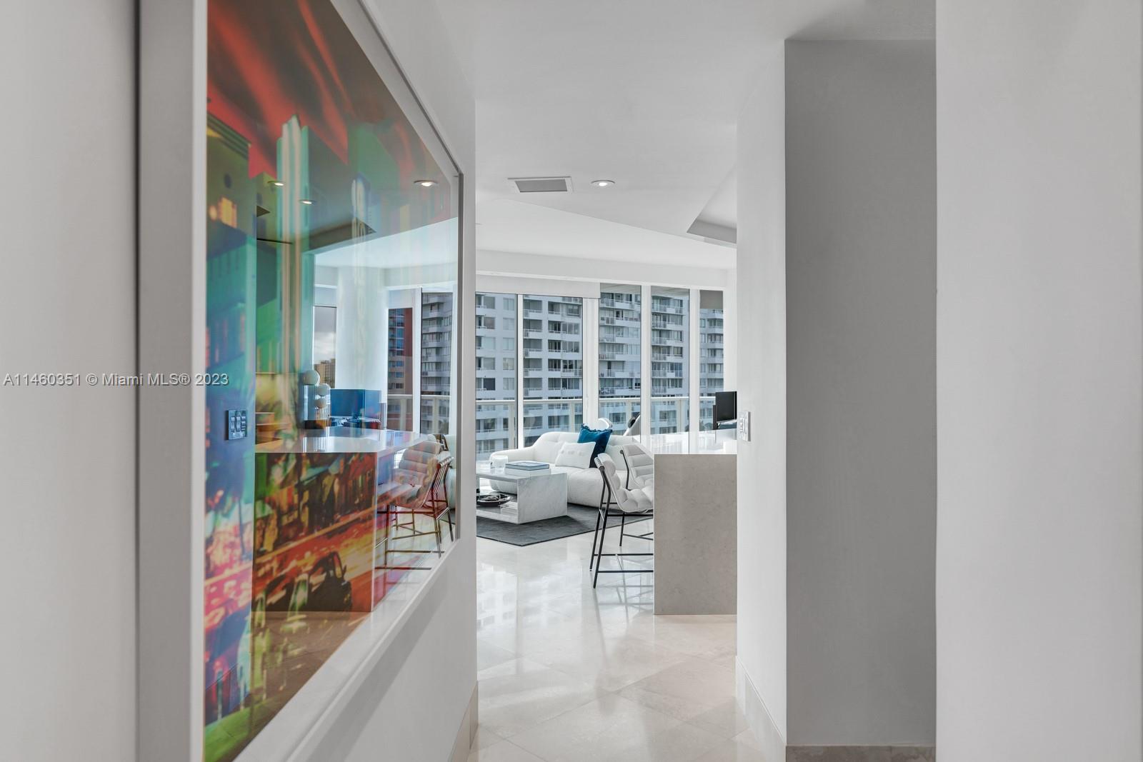 CONTINUUM ON SOUTH BEACH - Residential