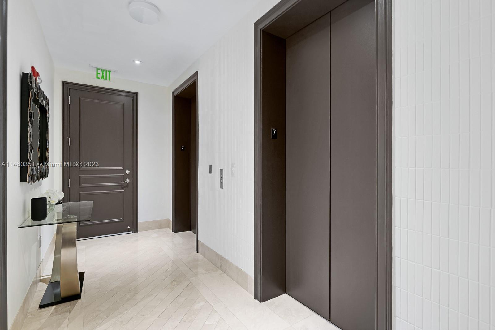 CONTINUUM ON SOUTH BEACH - Residential