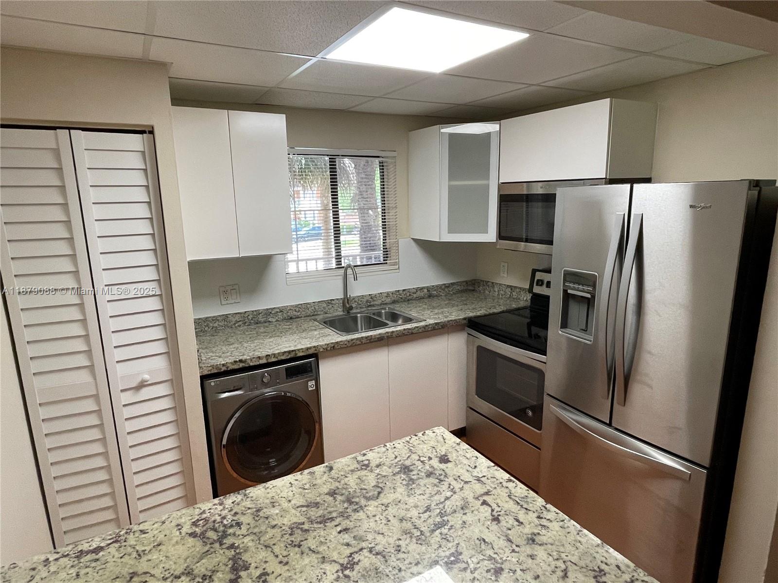 COURTYARDS AT DAVIE CONDO - Residential Lease