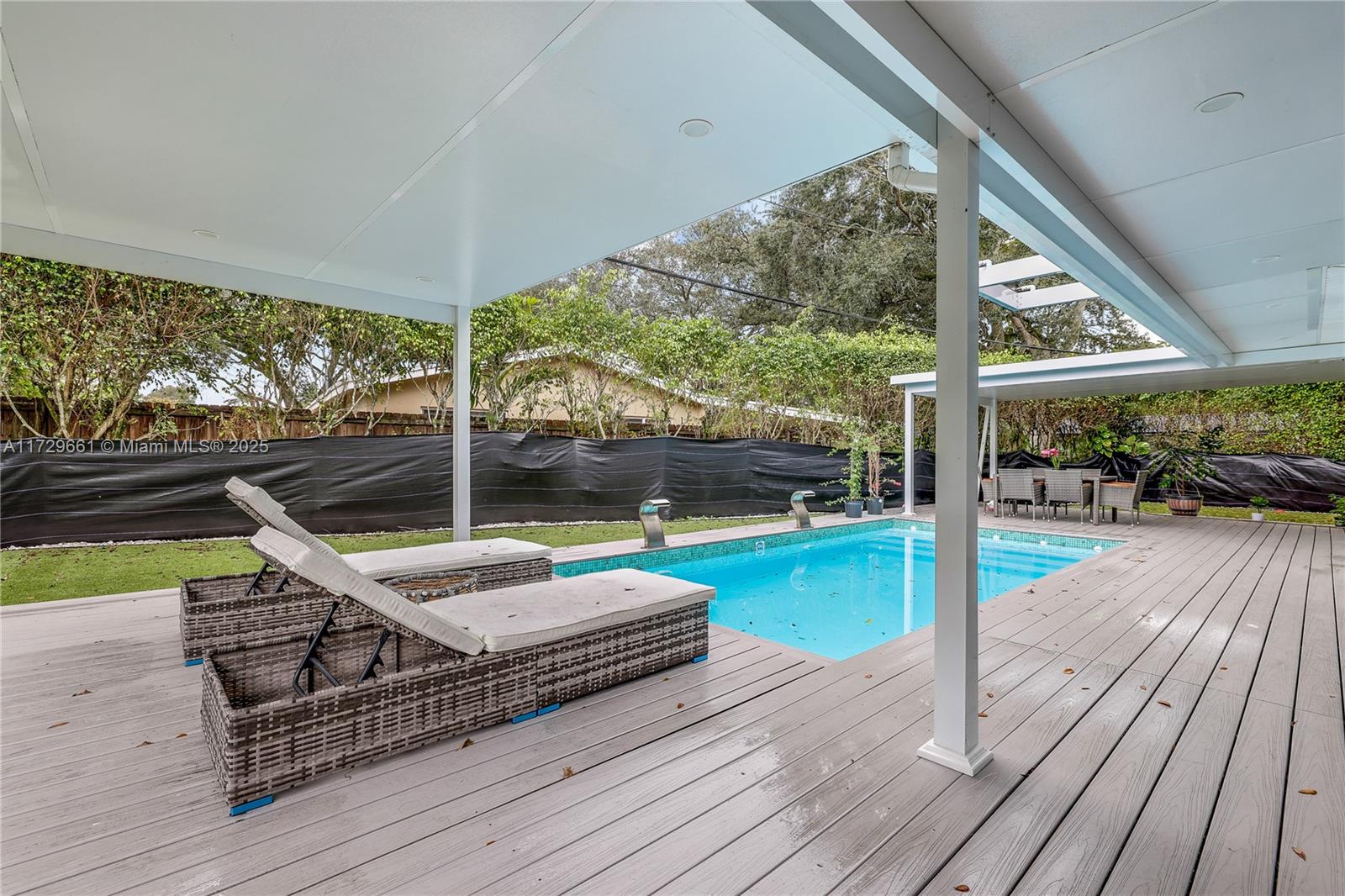 LAWN ACRES - Residential