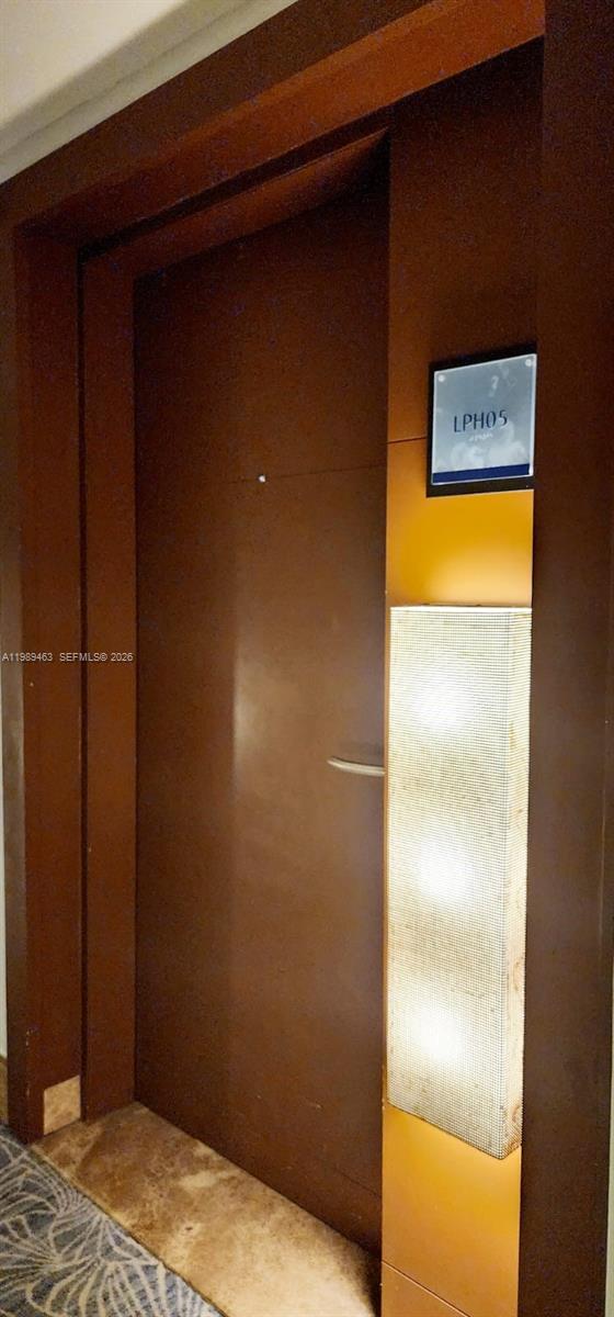 CENTRAL CARILLON BEACH CO - Residential Lease