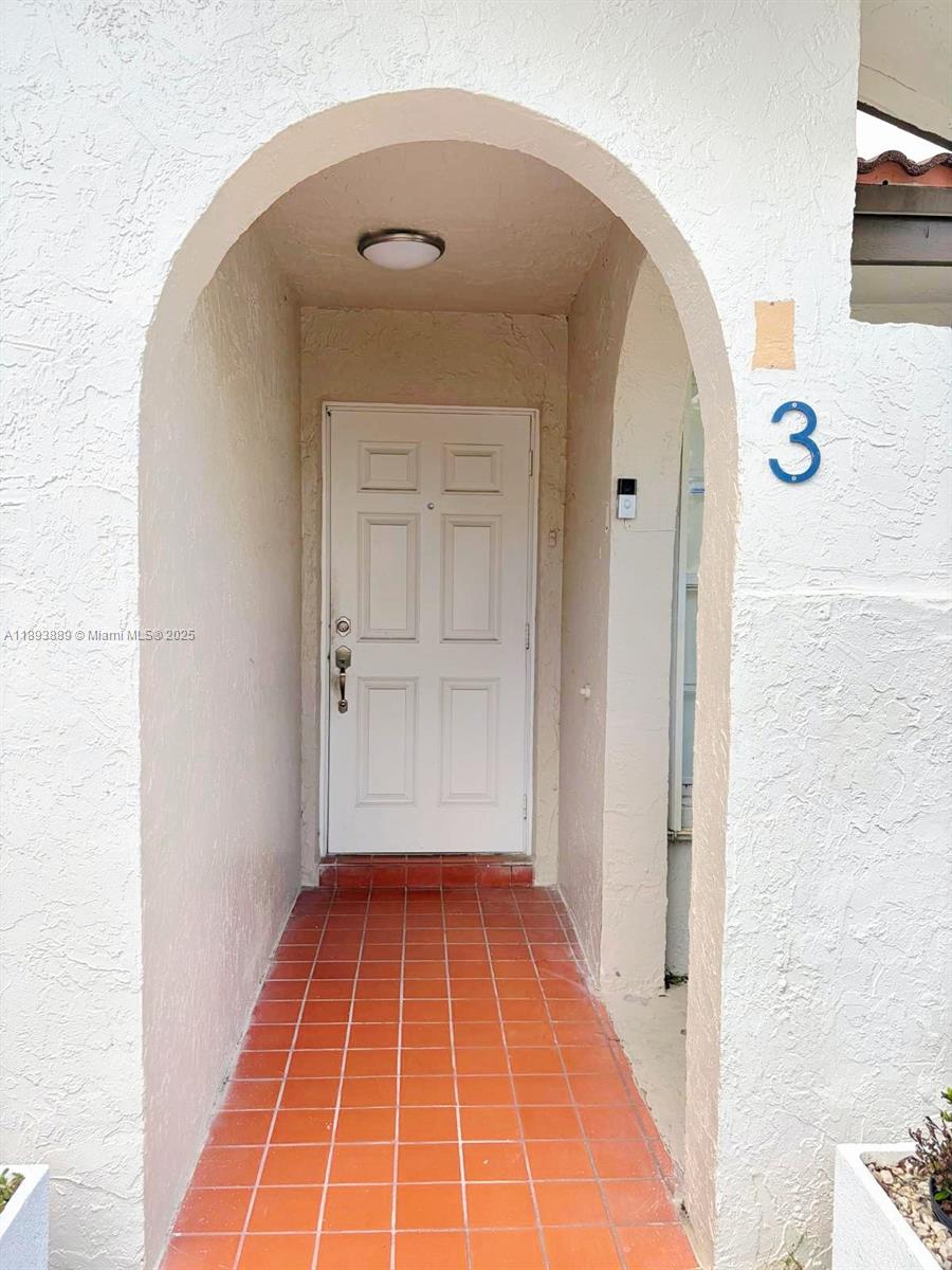 LAMBIANCE TOWNHOMES KENDA - Residential