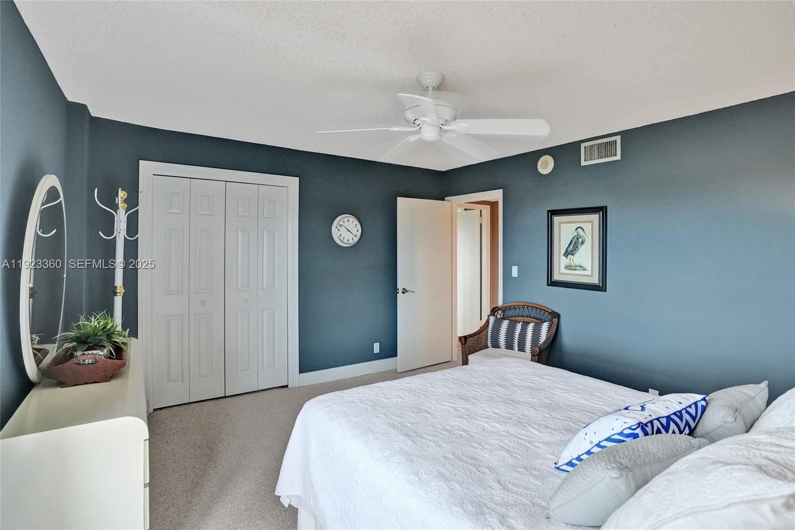 WARWICK CONDO - Residential