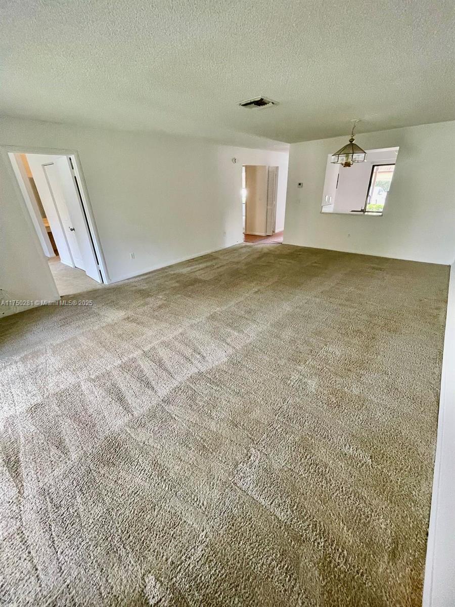 307 E Lakeview Dr E E
