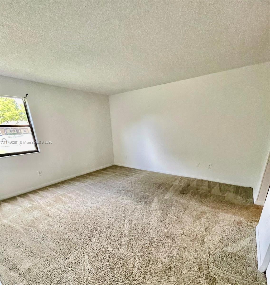 307 E Lakeview Dr E E