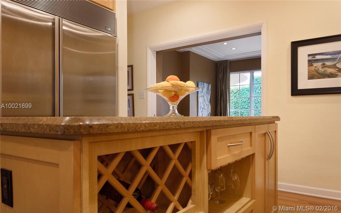 Mitchell Manor - Residential