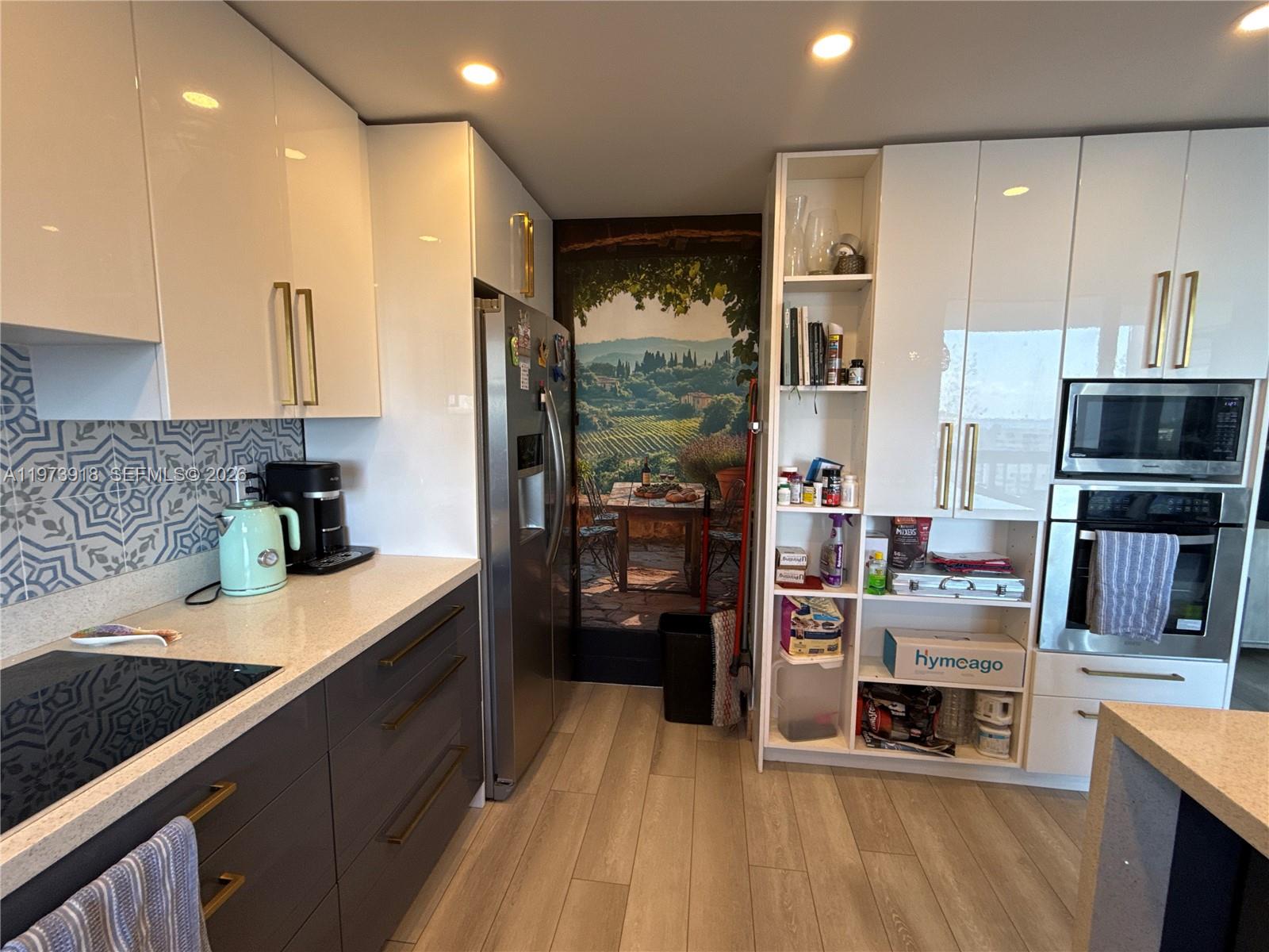 BRICKELL BAY CLUB CONDO - Residential